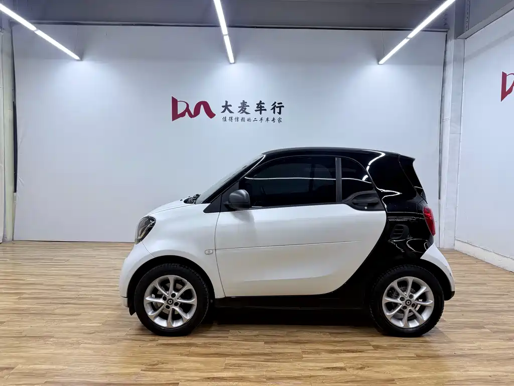 Smart fortwo 2018 1.0L 52 V