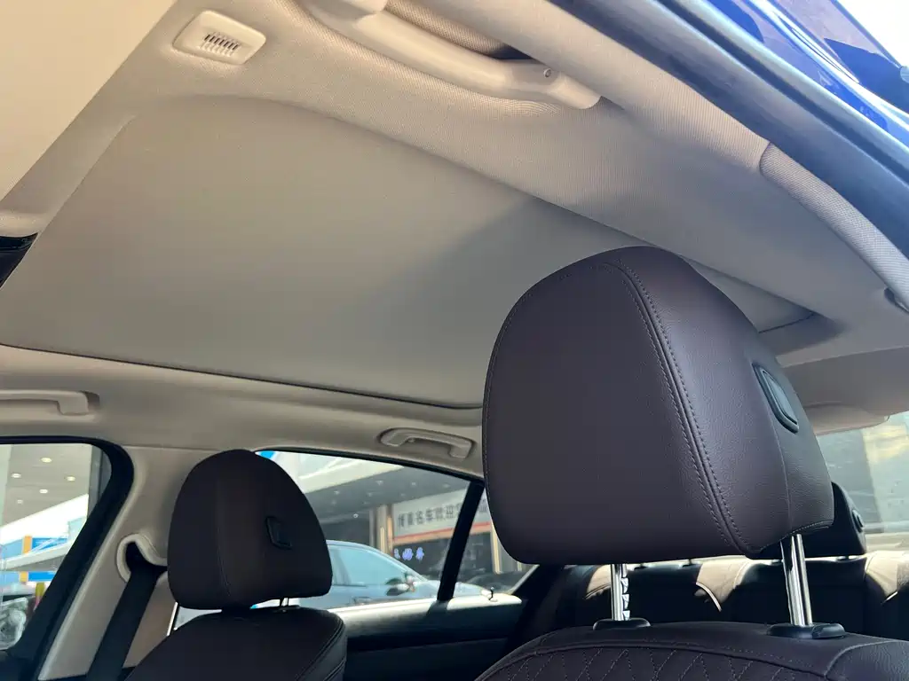 BMW 3 Series — миниатюра 12