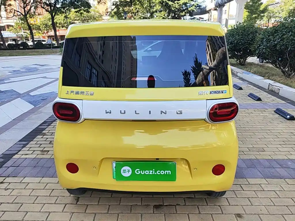 Wuling MINIEV — миниатюра 6