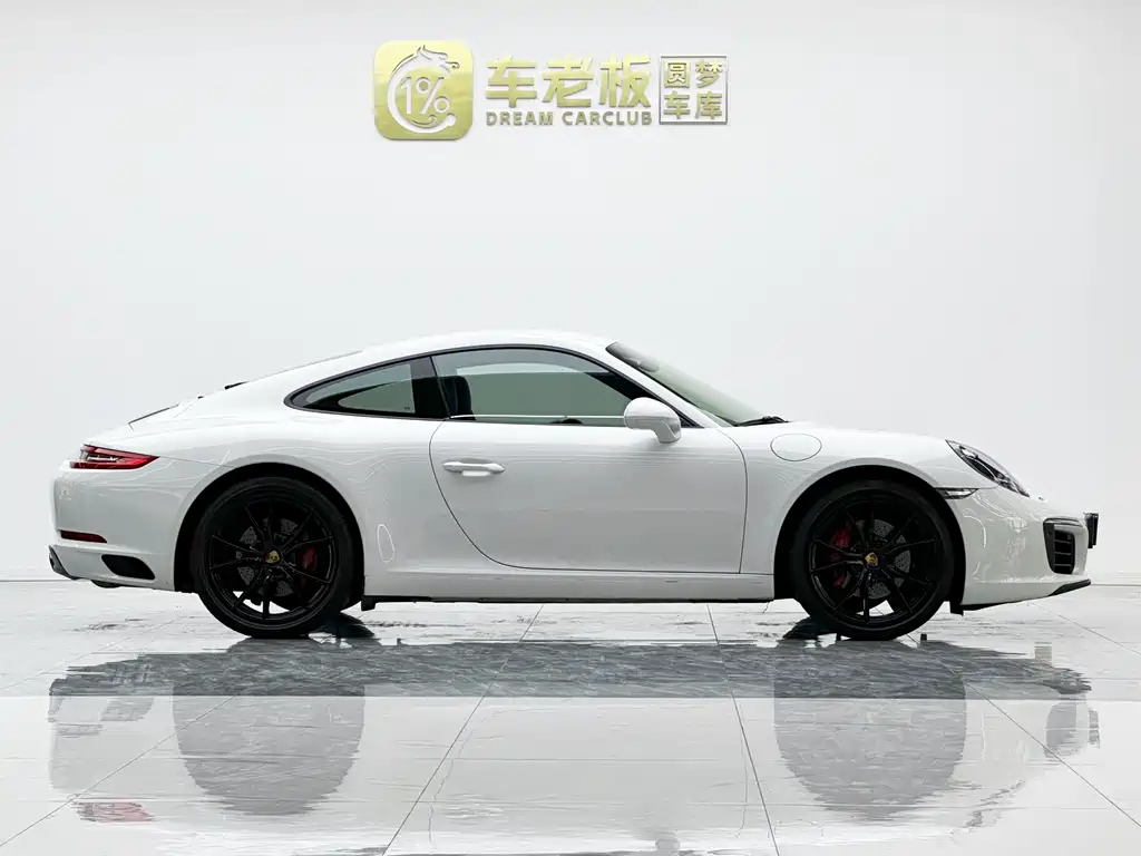 Porsche 911 2018 Carrera 3.0T
