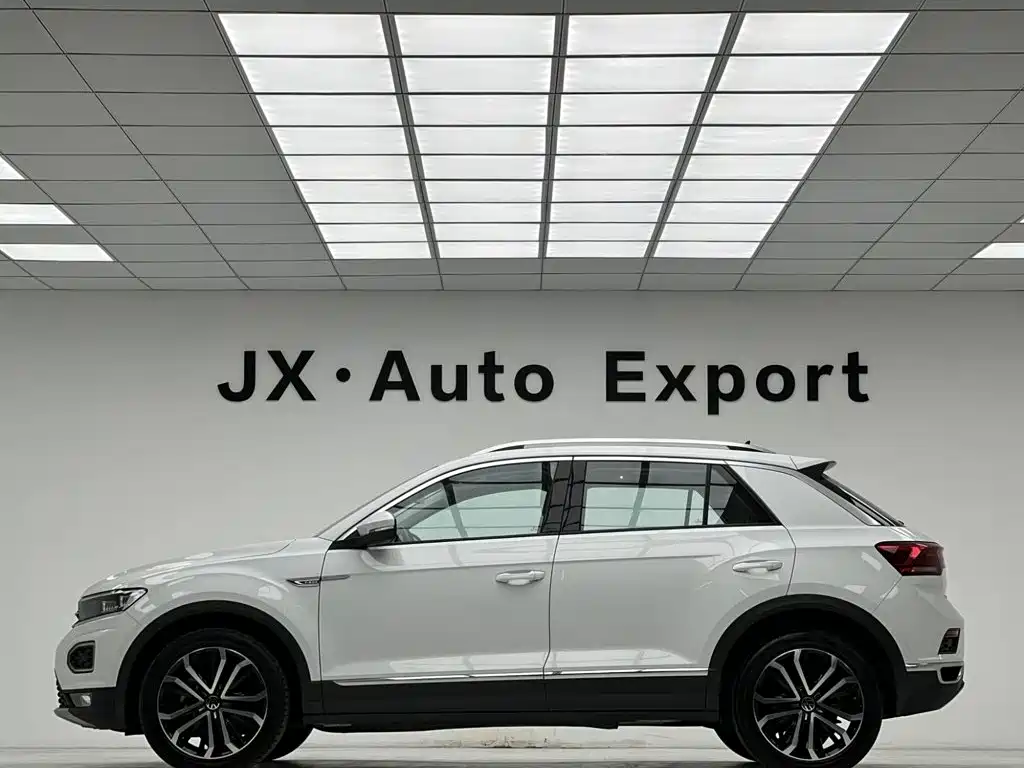 Volkswagen T-Roc — миниатюра 4