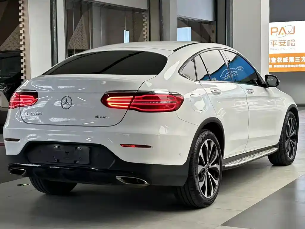 Mercedes-Benz GLC 2019 GLC 260 4MATIC SUV