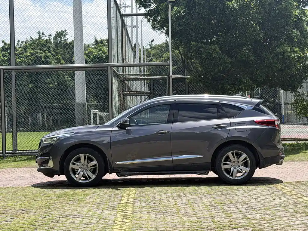 Acura RDX 2019 2.0T SH-AWD V
