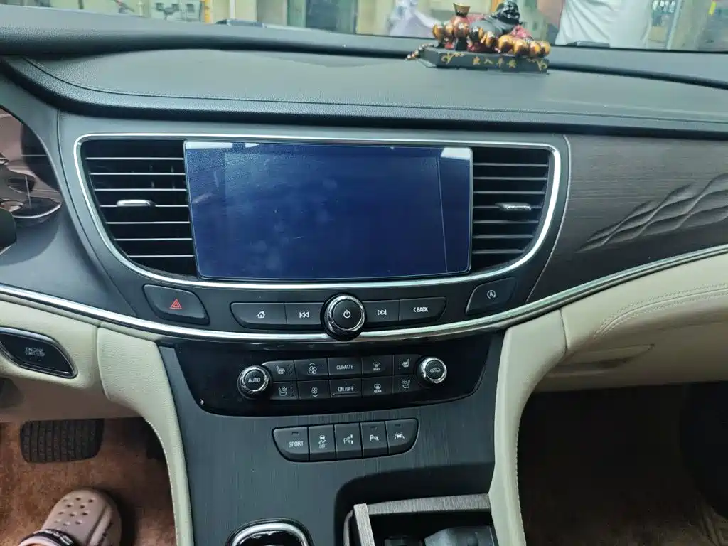 Buick LaCrosse — миниатюра 14