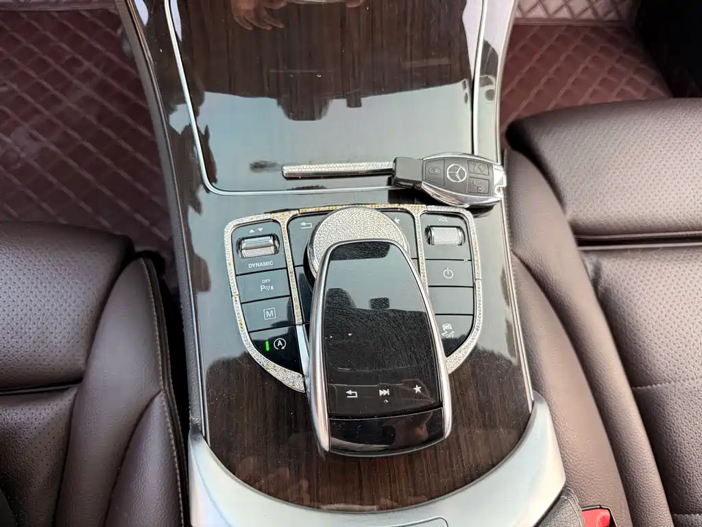 Mercedes-Benz GLC — миниатюра 9