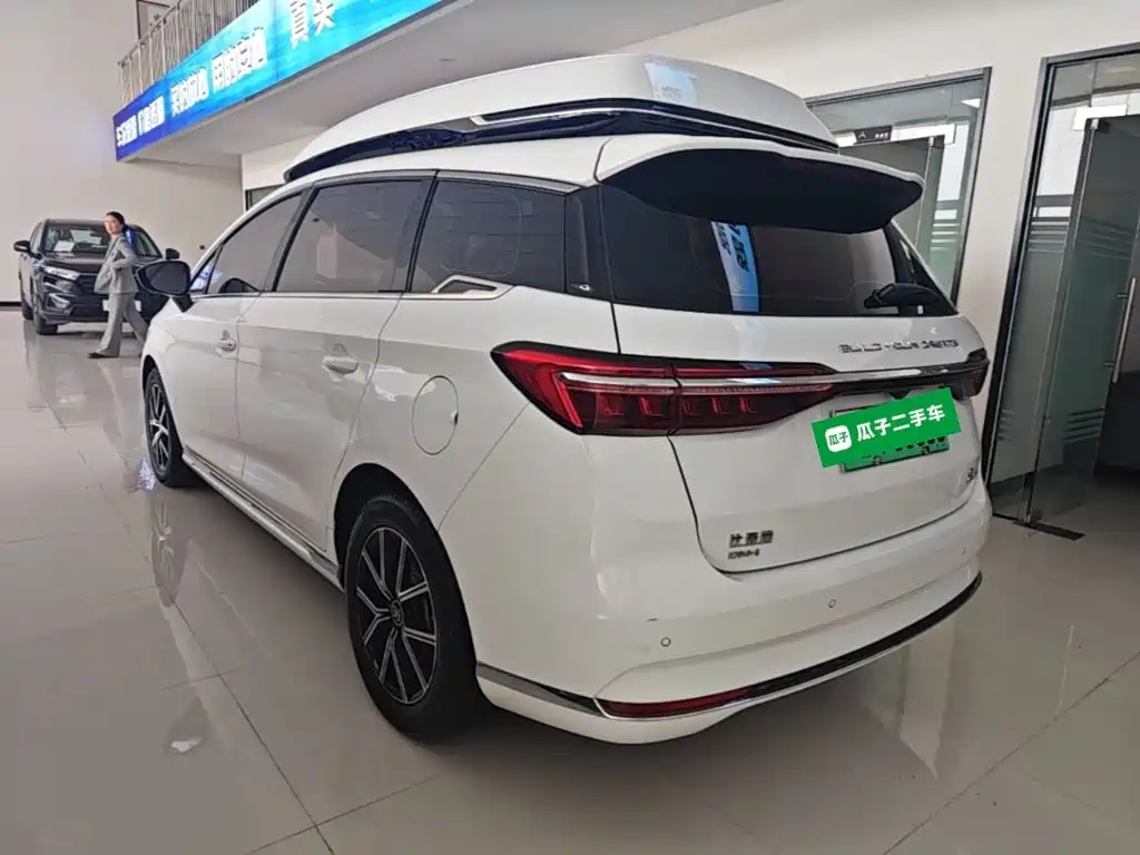 BYD MAX New Energy — миниатюра 5