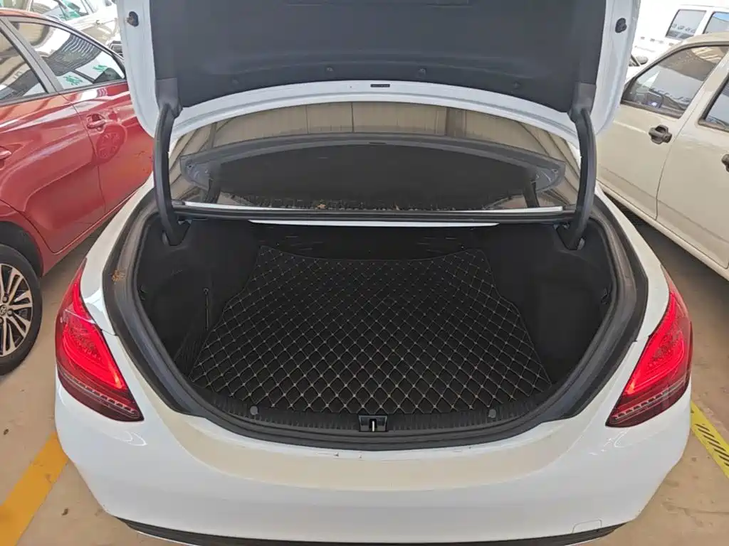Mercedes-Benz C-Class — миниатюра 19