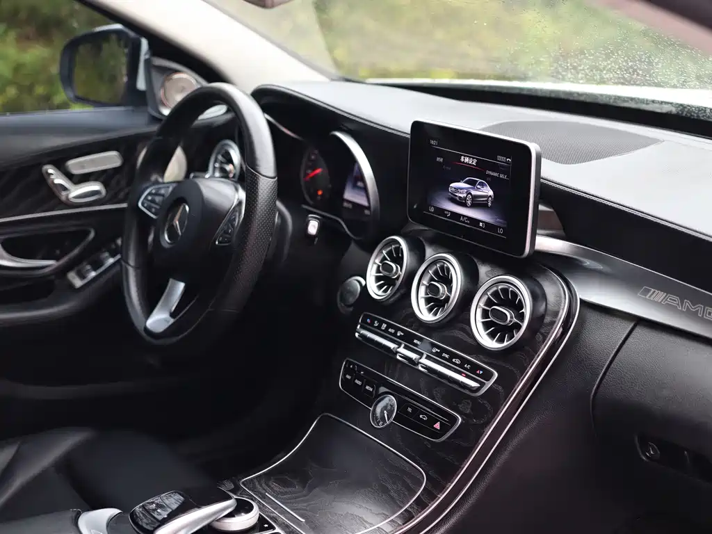 Mercedes-Benz C-Class — миниатюра 31