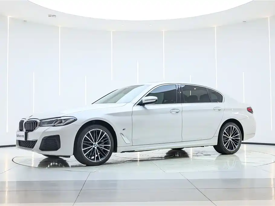BMW 5 Series 2023