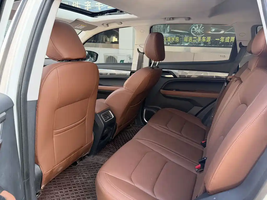 Geely Vision X6 — миниатюра 6