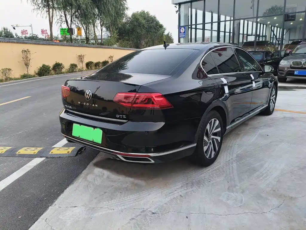 Volkswagen Magotan PHEV — миниатюра 4