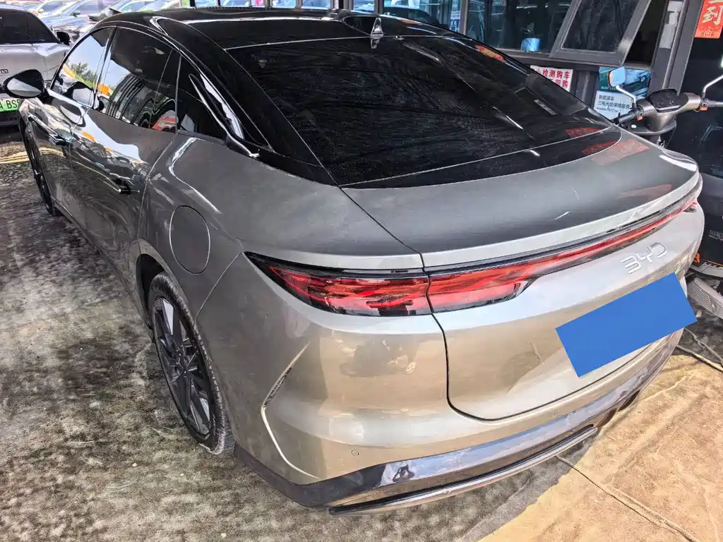 BYD Хань Ли — миниатюра 6