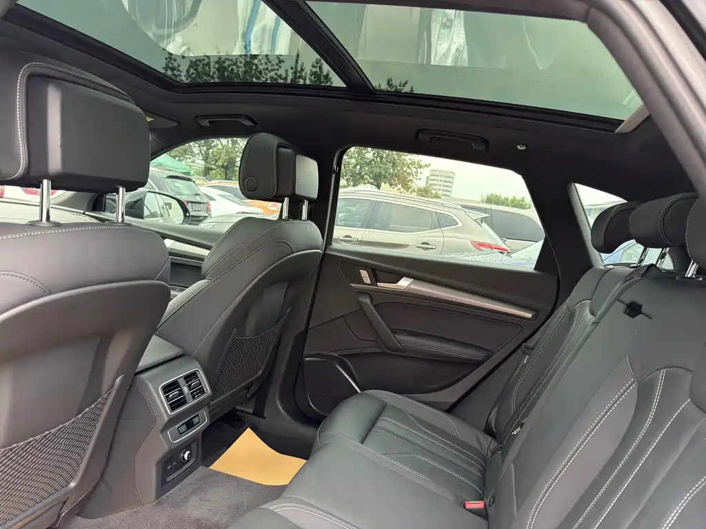 Audi Q5L — миниатюра 11