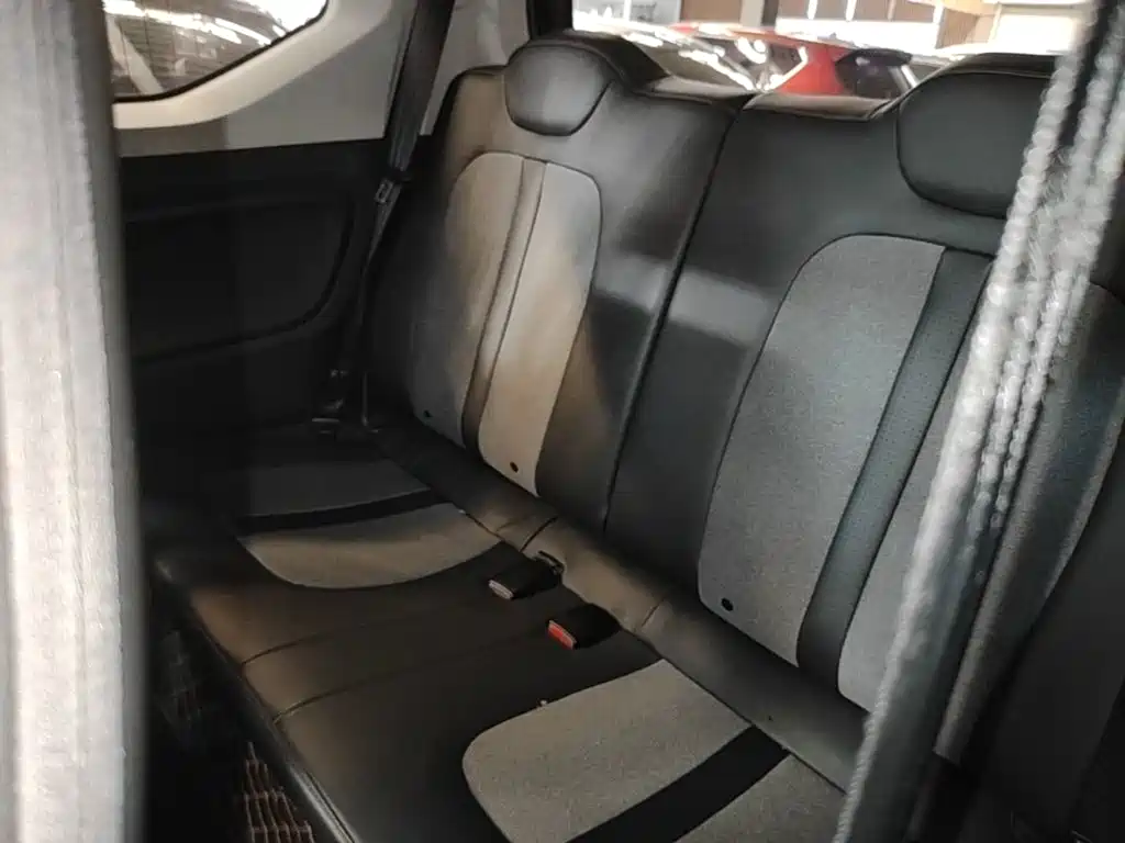 Wuling MINIEV — миниатюра 17