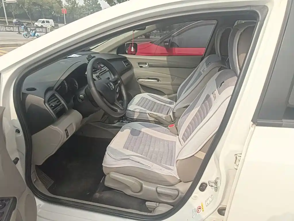 Honda City Classic — миниатюра 15