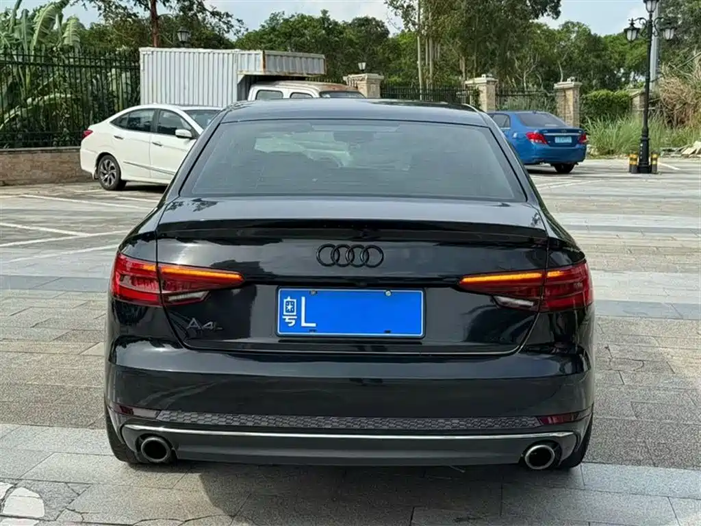 Audi A4L 2017 45 TFSI quattro Sport