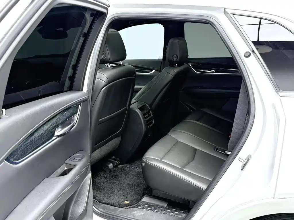 Cadillac XT5 2022 2.0T Luxury