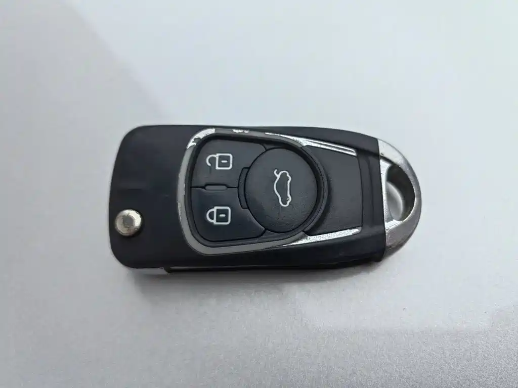 Chevrolet Sail — миниатюра 19