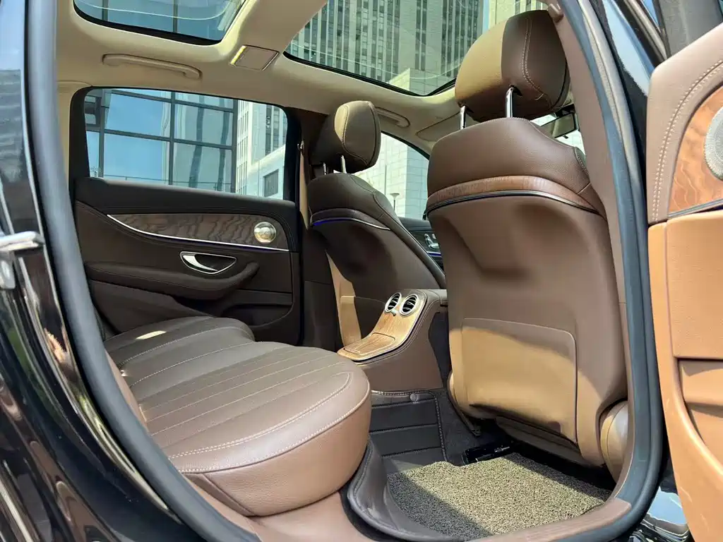 Mercedes-Benz E-Class E 2023 E 260 L