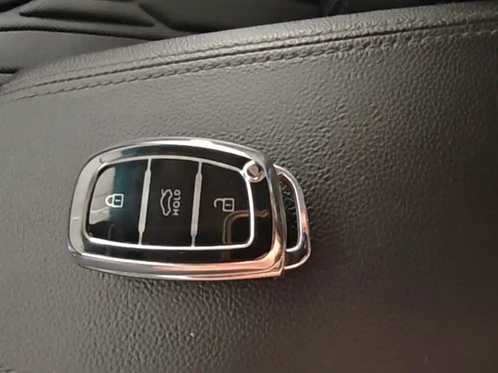 Hyundai Sonata — миниатюра 9