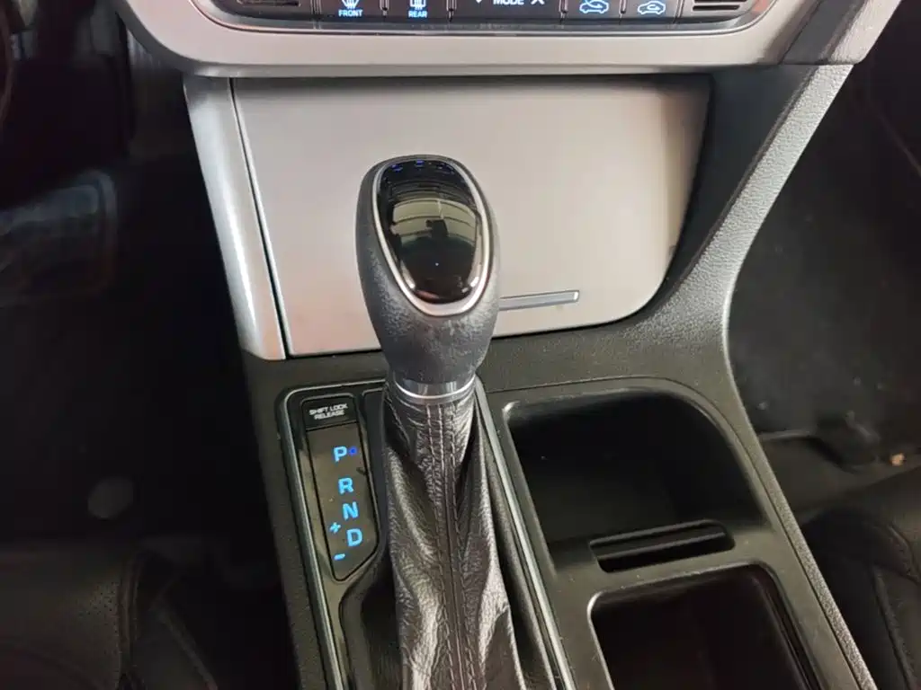 Hyundai Sonata — миниатюра 14