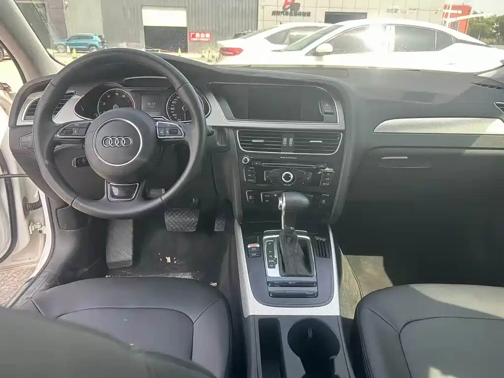 Audi A4L 2013 35 TFSI AT Comfort