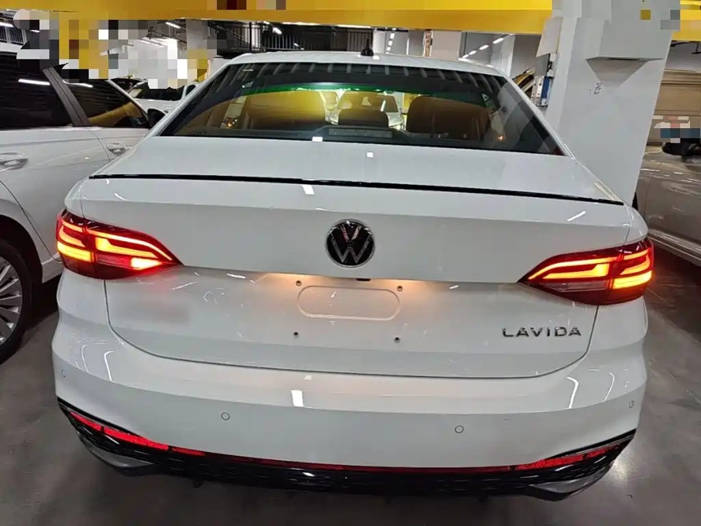 Volkswagen Lavida 2024 300TSI DSG Lead
