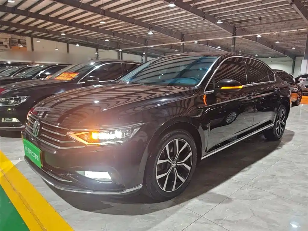 Volkswagen Magotan 2020 330TSI DSG Lead