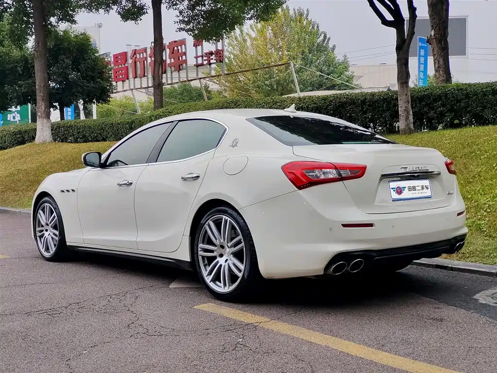 MASERATI GHIBLI