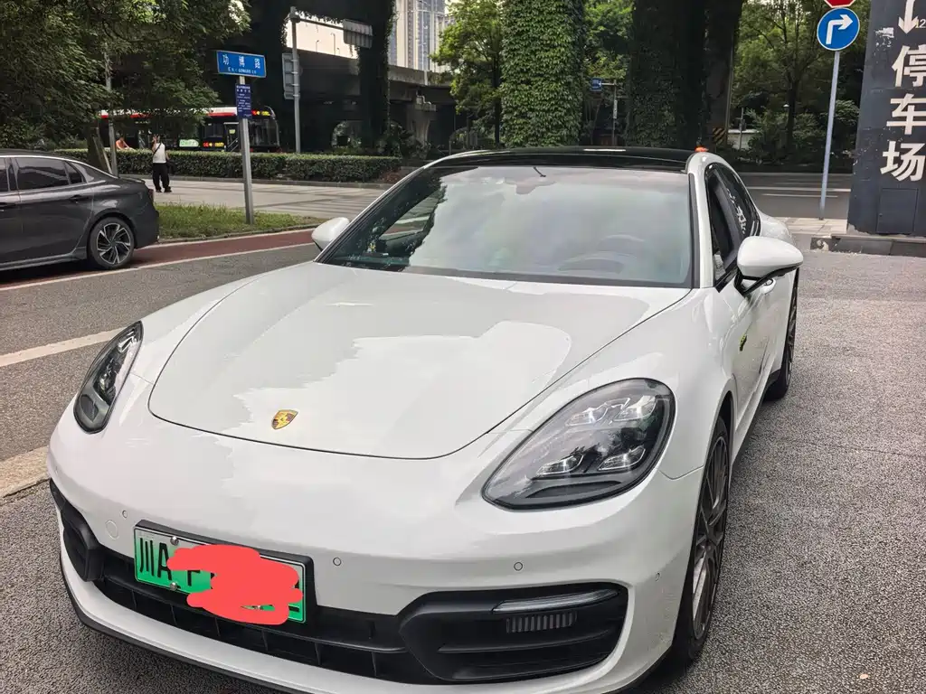 Porsche Panamera Hybrid