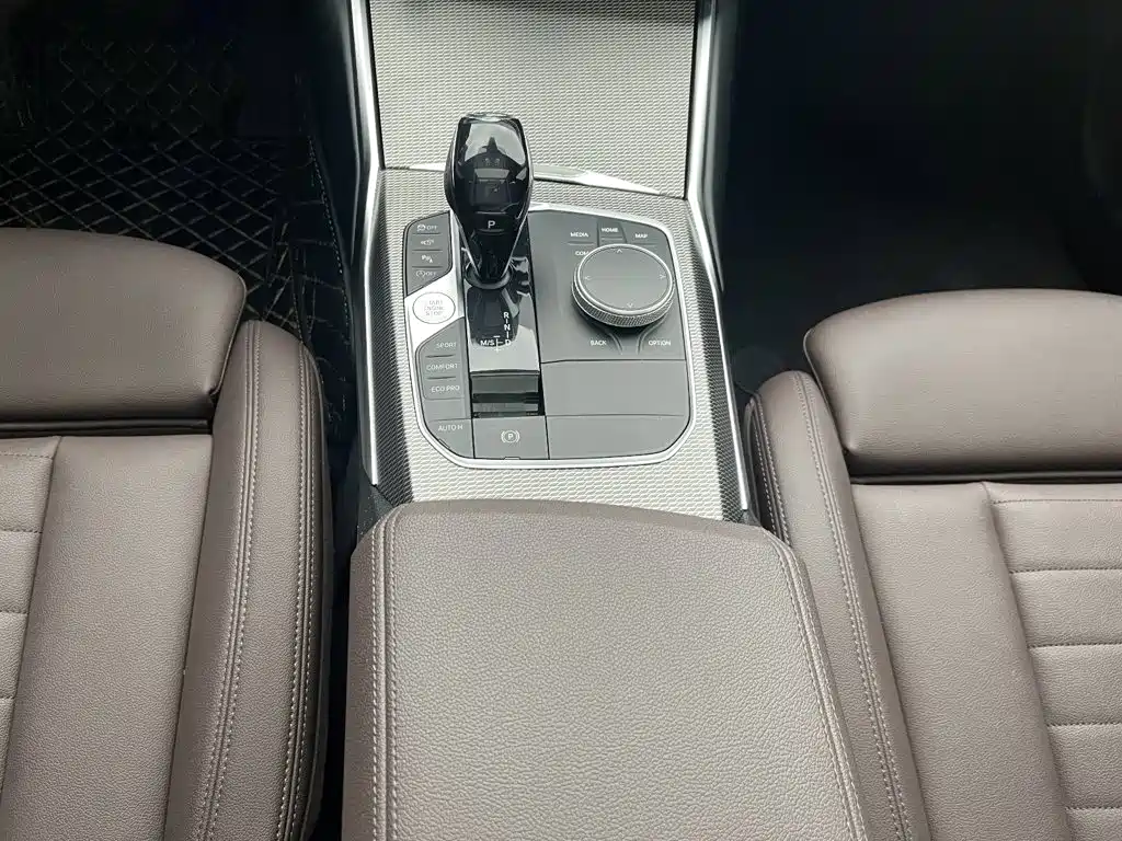 BMW 3 Series — миниатюра 24