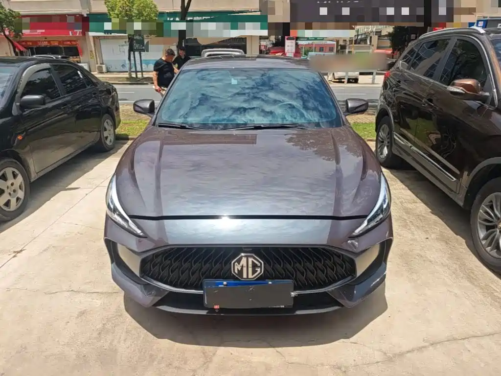 MG 5 2023 180DVVT CVT Luxury
