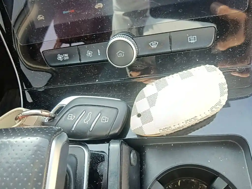Roewe RX5 MAX — миниатюра 9