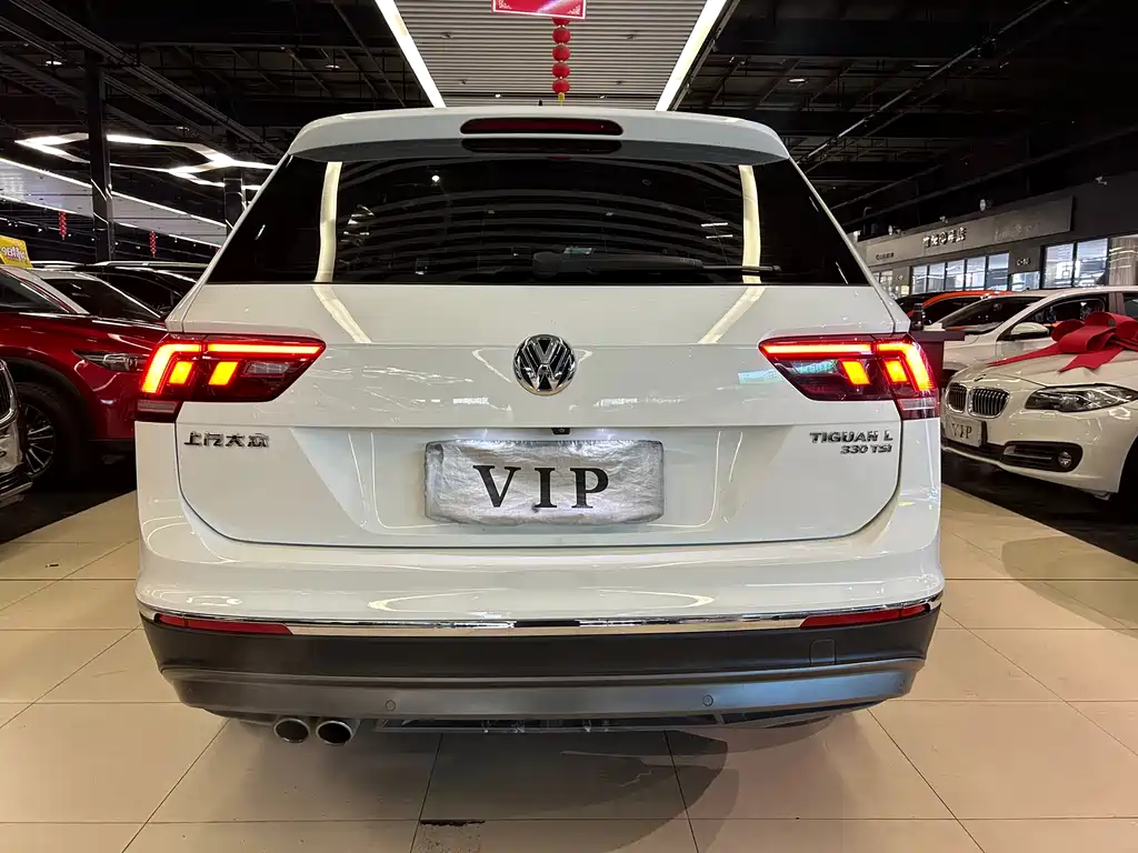 Volkswagen Tiguan L L 2019 330TSI AT Comfort VI