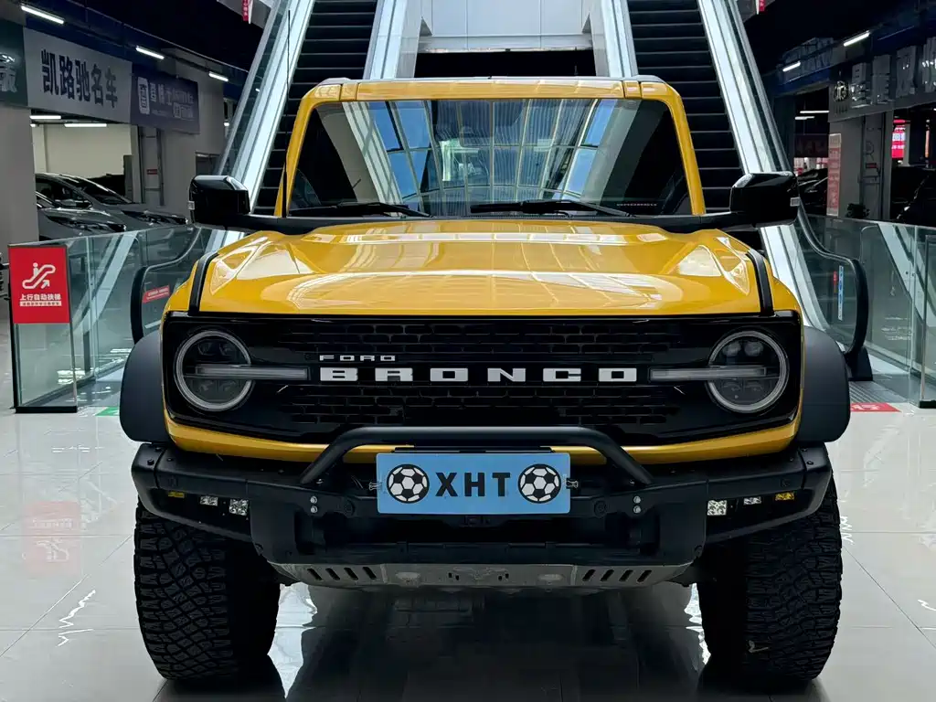 Ford Bronco — миниатюра 2
