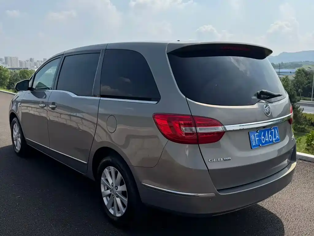 Buick GL8 — миниатюра 4