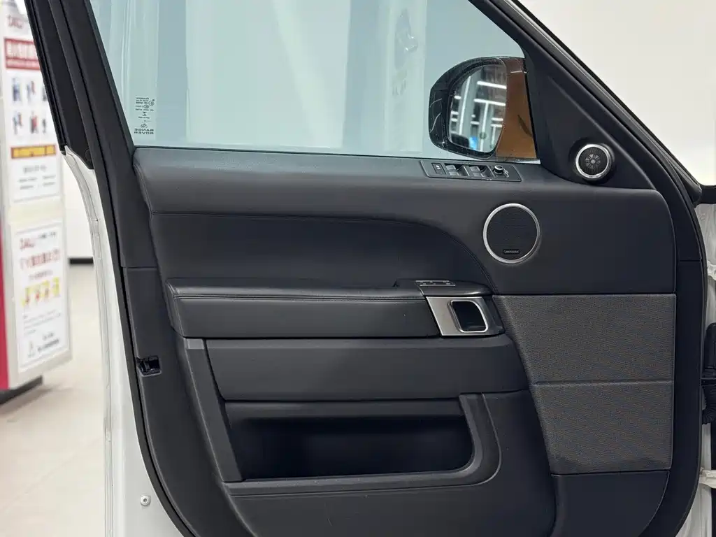 Land Rover Sport — миниатюра 14