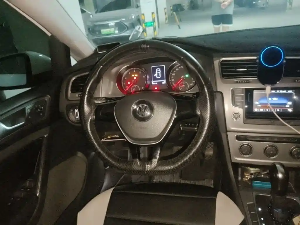 Volkswagen Golf — миниатюра 6