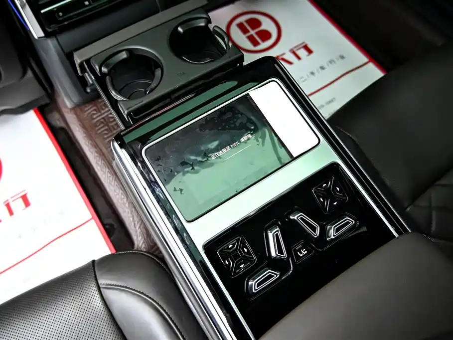 Audi A8 New Energy A8L 60 TFSIe quattro Collection Edition, фото 35