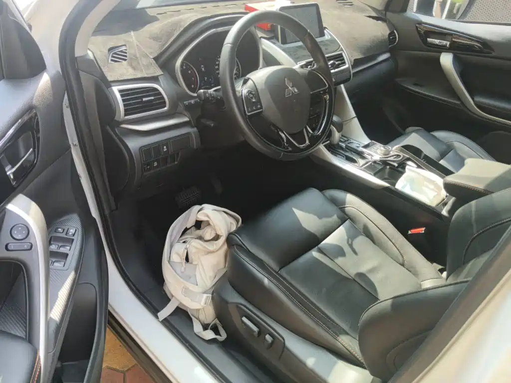 Mitsubishi Eclipse Cross — миниатюра 17