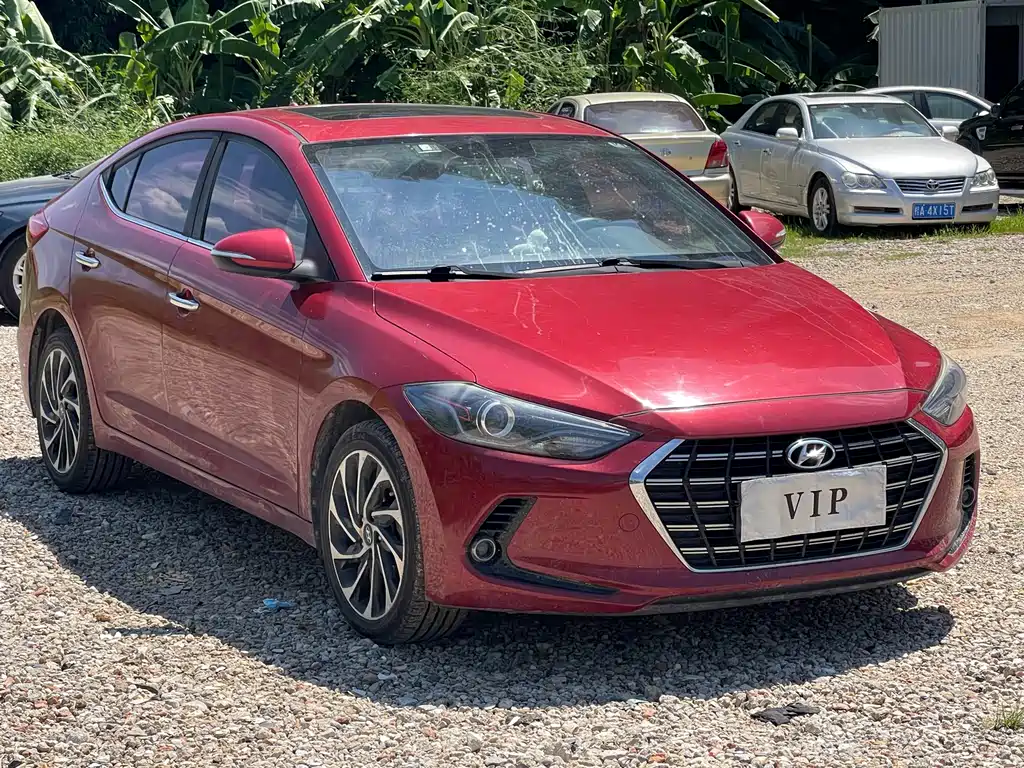 Hyundai Elantra — миниатюра 3