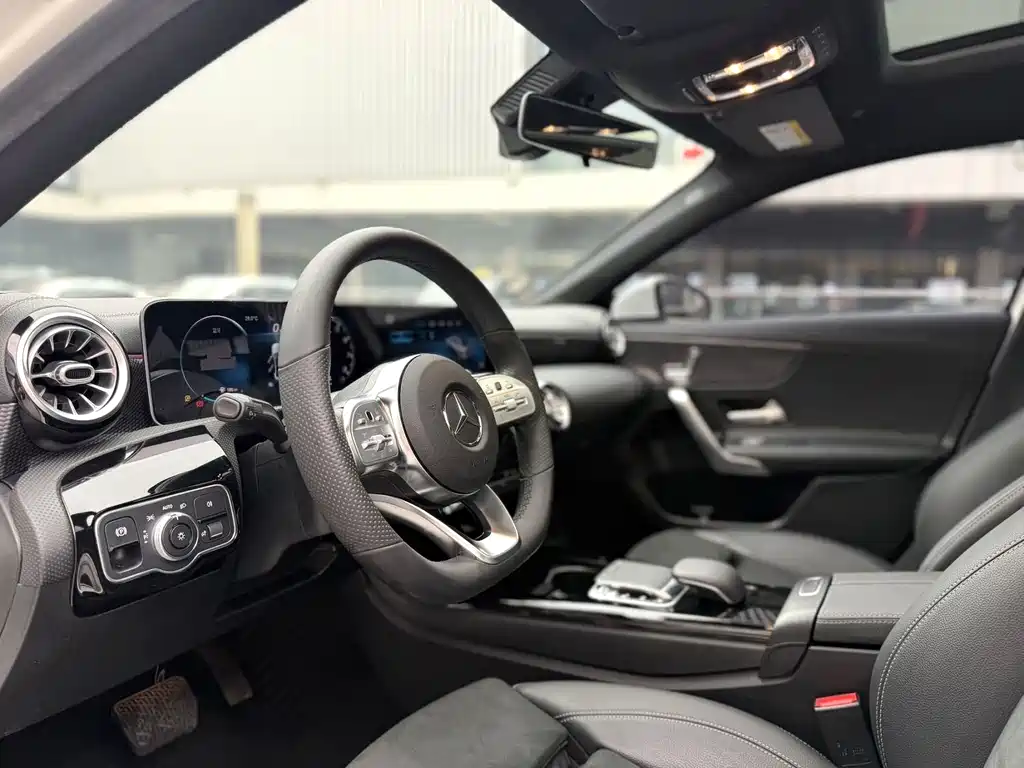 Mercedes-Benz A-Class A 2020 A 200 L Sport