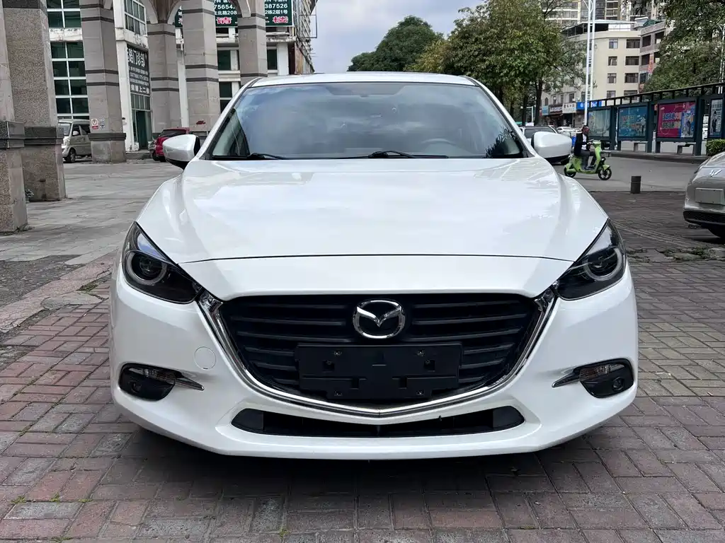 Mazda 3 Axela — миниатюра 2