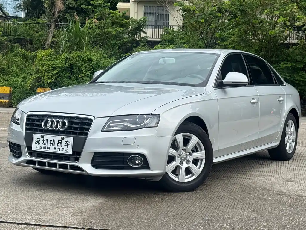 Audi A4L 2012