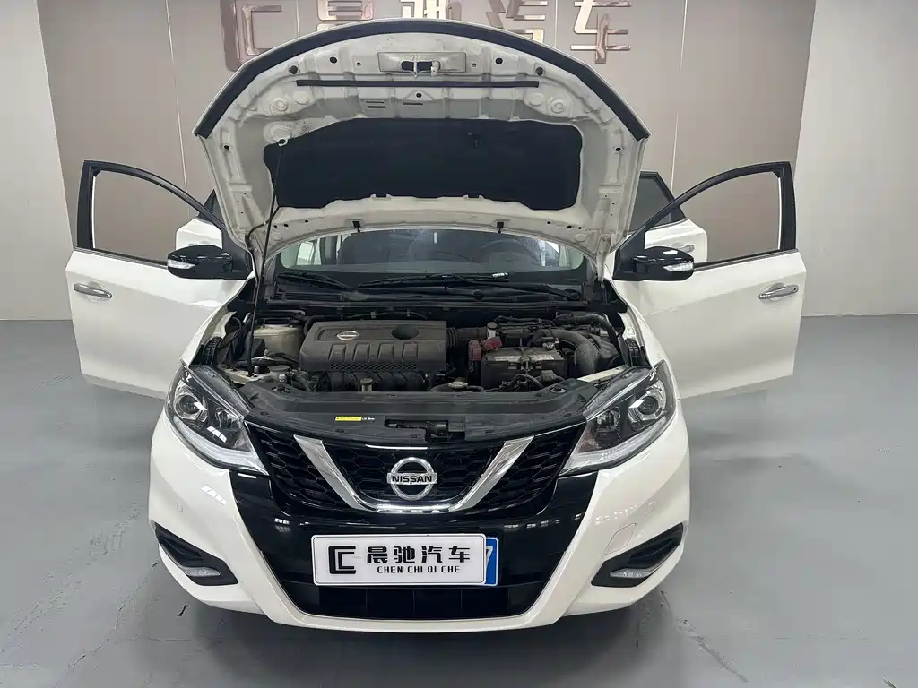 Nissan Tiida — миниатюра 15