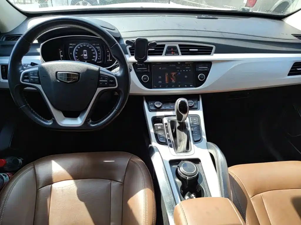 Geely Boyue — миниатюра 13