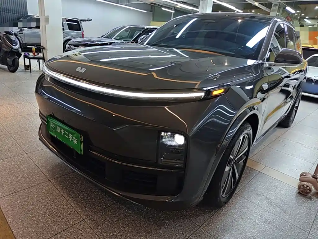 Li Auto Li L8 — миниатюра 2