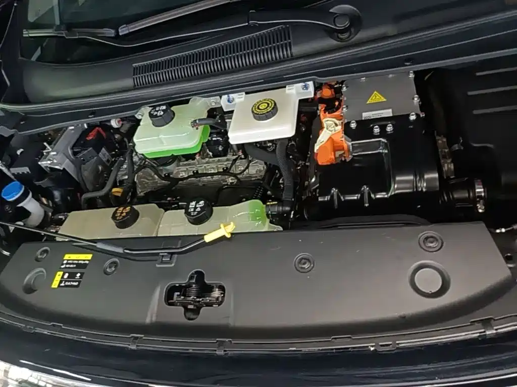 GAC Motor Trumpchi E8 PHEV — миниатюра 20