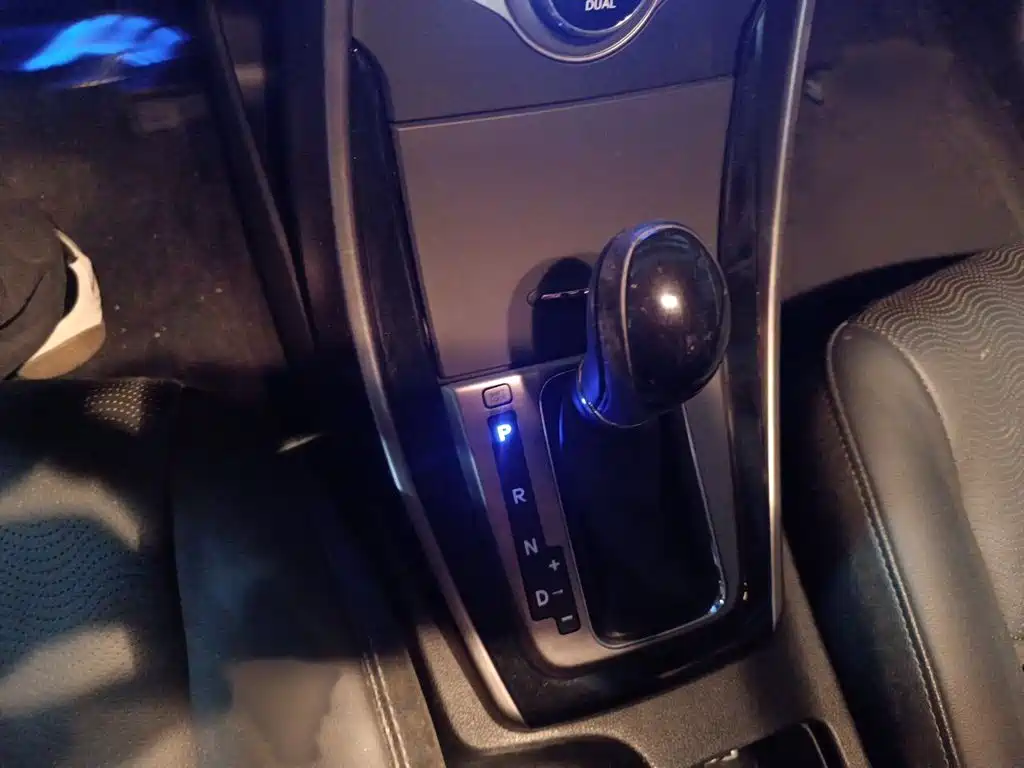 Hyundai Elantra Langdong — миниатюра 7