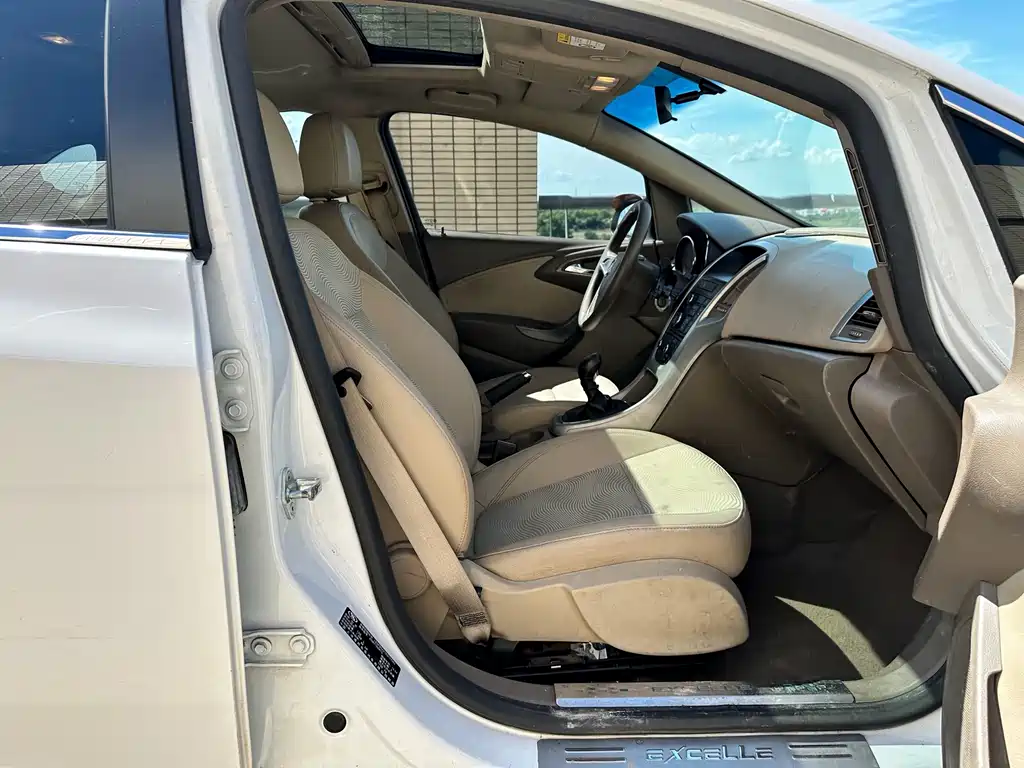 Buick Excelle — миниатюра 17